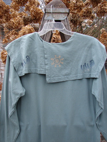 1996 Trifocal Top Celestial Trinket Size 1: A funky shirt with a unique folded collar, abstract forest theme paint, and Blue Fish patch.