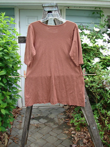 Barclay Slub Three Quarter A Lined Cafe Tee Unpainted Copper Size 1 features a rounded neckline, three-quarter sleeves, curly edgings, and a slight A-line flare, reflecting Bluefishfinder.com's unique vintage style.