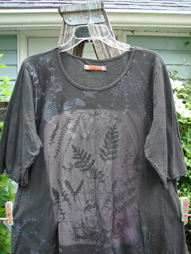 Barclay Slub Three Quarter Sleeved Cafe Tee Night Fern Raven Size 1, featuring a rounded neckline, slight A-line flare, curly edgings, and varying hemline, exemplifying Bluefishfinder.com's vintage, expressive style.