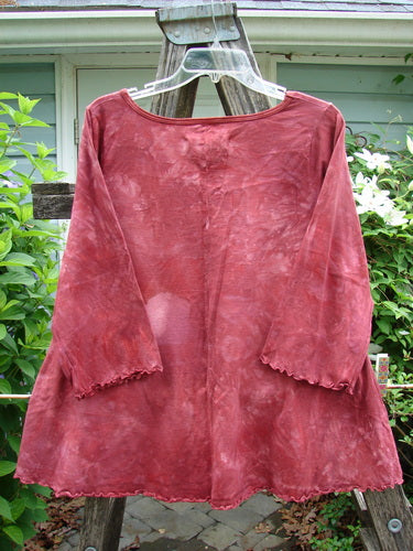Barclay Three Quarter Sleeved Cafe Emily Dickinson Tree Mottled Sunset Size 0 tee, featuring a unique A-line shape, rounded neckline, and curly edges, exemplifying Bluefishfinder.com's vintage style.