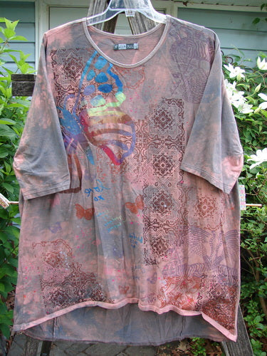 Barclay Tournesol Tunic Butterfly Love Mottled Sunset OSFA features a mid-length, loose fit with three-quarter sleeves and a unique hemline, embodying Bluefishfinder.com's vintage, creative style.