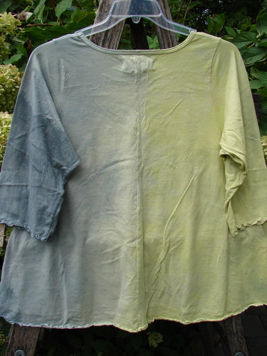 Barclay NWT Three Quarter Sleeved Cafe Tee Free Bird Mottled Violet Citron Size 0 features a dip-dyed, raw-edged hem design, perfect for expressing individuality, as showcased by Bluefishfinder.com.
