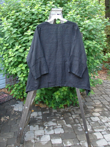 Barclay Linen Tiny Button Dip Side Cardigan Unpainted Black Size 2 | Bluefishfinder.com