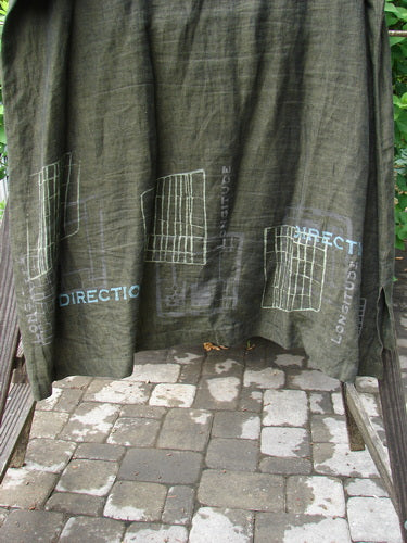 2000 Cross Dye Linen Downtown Jacket Directional Oregano Size 2: A green cloth with white lines, featuring ceramic glazed buttons and an A-line shape.