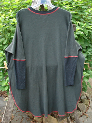 Close-up of Barclay Thermal Contrast Revival Top Unpainted Black OSFA, showcasing ribbed sleeves and neckline with an A-line shape, embodying BlueFishFinder's vintage eclectic style.