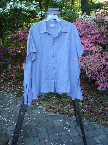 Vintage 1999 Thyme Top in Iris, Size 2, from BlueFishFinder.com. A swing-style shirt in handkerchief linen. A-line shape, tabbed back, vented sides, oversized buttons. Bust 56, Waist 60, Hips 66.