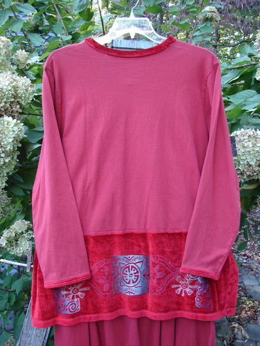 1996 Velvet Arrowhead Sofia Duo Pomegranate Size 1 2 features a long-sleeved tunic with a velvet-accented V-neckline, decorative hem, and matching skirt, embodying BlueFishFinder's vintage, expressive style.