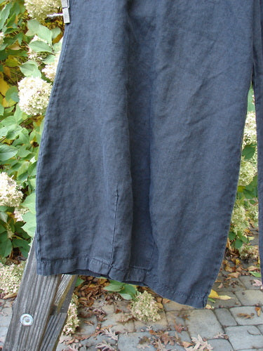 Barclay Linen Crop Drawstring Dimension Pant, size 1, unpainted black. Full drawstring waistline, billowing lowers, crop length.