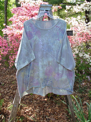Barclay Flutter Collar Essential Tee Mood Garden Mottled Gray Grass OSFA