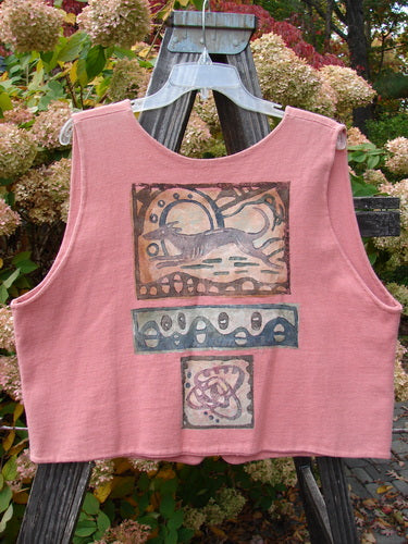 1995 Jazz Vest Greyhound Papaya Size 2: A pink tank top with a graphic design of a greyhound, perfect for a stylish and nostalgic look.