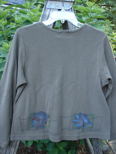 1999 Thermal Boatneck Pullover Fall Leaf Mud Size 0, featuring blue floral print, A-line shape, crop boxy fit, and two front billowy pockets for a stylish and warm look.