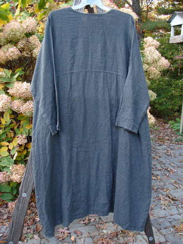 Barclay Linen Long Empire Two Pocket Dress Rain Shower Grey Storm Size 2 displayed on clothes rack. Close-up details of the dress design.