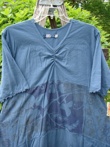 Barclay Perfect Day Pocket Tunic Dress Sweet Pea Echo Blue Size 0 features a loose fit with a slight V-neck, gathered detail under the bust, oversized pockets, and a subtle tonal pattern.