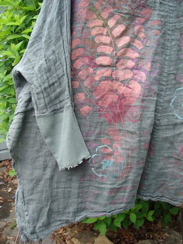 Barclay Crinkle Linen Open Front Rib Sleeve Cheerful Cardigan Scripted Fern Caper Size 0, featuring a large coral pink fern print on muted gray-green fabric, with a handcrafted look and ribbed cuffs.