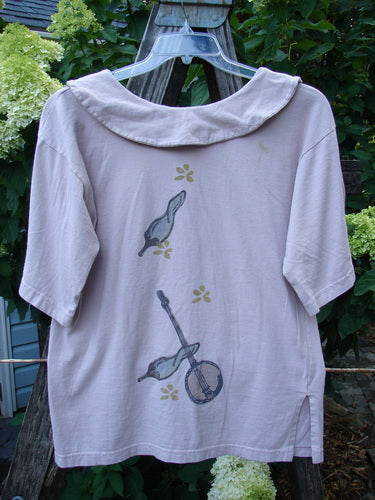 1994 Compass Top Mixed Garden Plave Size 1 features bird and banjo drawings on cotton fabric, a pointed collar that can be knotted, BF buttons, side vents, and garden-themed paint details.