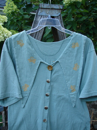 1994 Compass Top Belief Fish Sea Water Size 1: Blue shirt with gold designs, big pointed over collar, original buttons, side vents, and detailed fish theme paint.