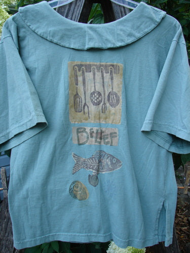 1994 Compass Top Belief Fish Sea Water Size 1 featuring a big pointed collar, BF buttons, side vents, and a fish-themed design on a cotton fabric.