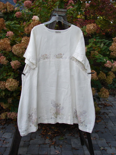 Barclay Linen Urchin Tunic Dress Undersea White Size 2: A medium weight linen dress with an A-line shape, rounded neckline, and downward curved empire waist seam. Features wide short sleeves and a varying hemline.