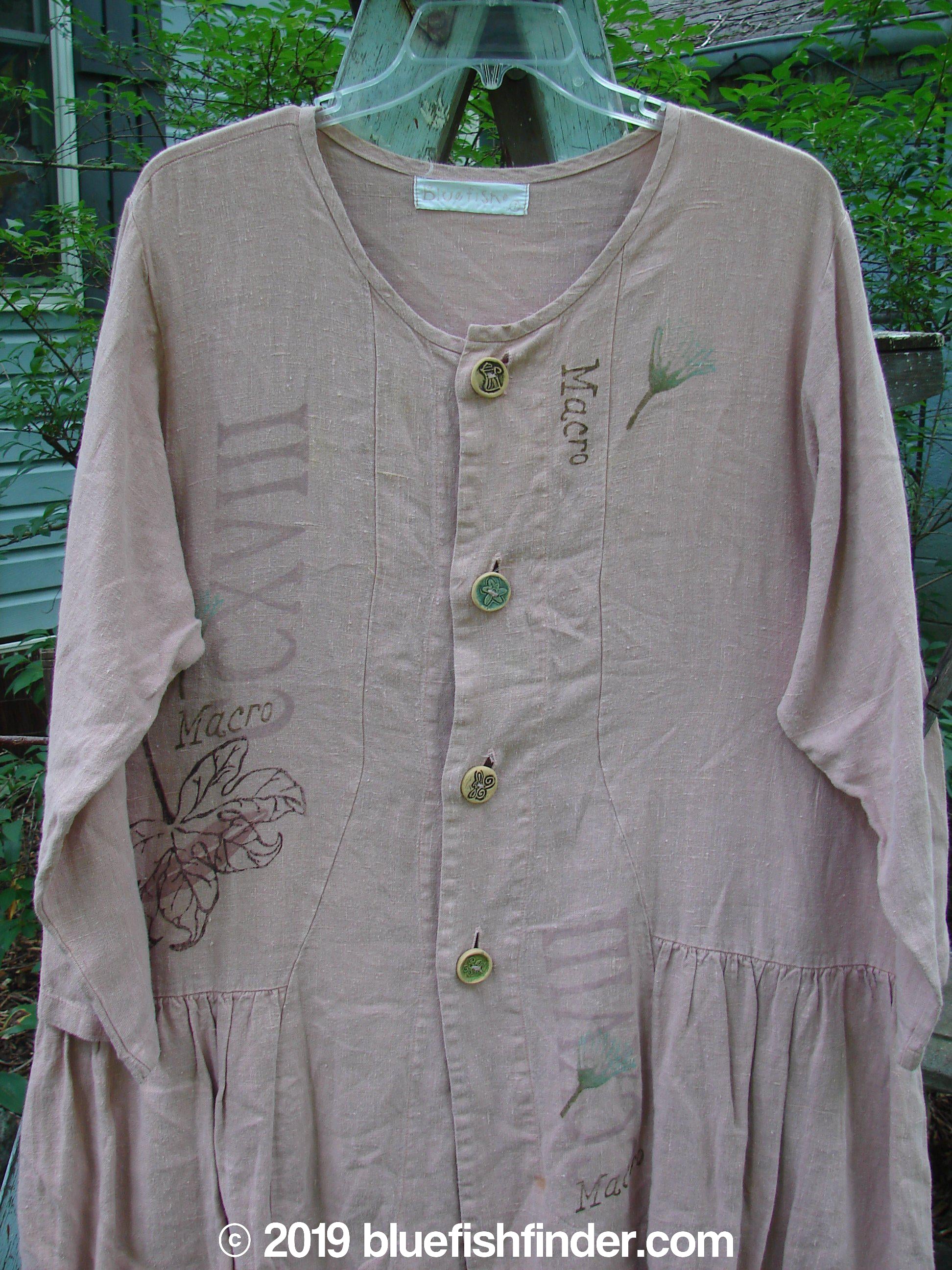 1998 Botanicals Meadow Jacket Macro Mallow Size 1: A pink shirt with buttons featuring a botanical theme, including a leaf and flower.