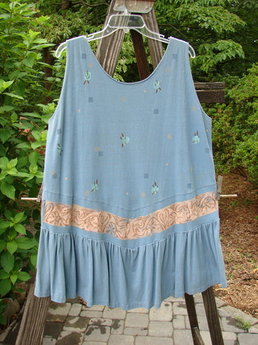 1990 Button Tier Top with tiny vase design, in ocean blue, one size fits all.