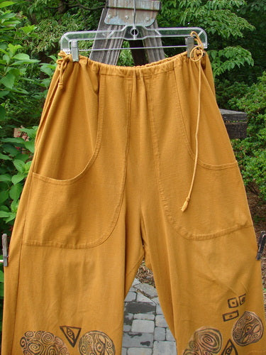 1993 Garden Pant Swirl Circle Oro Size 1: Cotton pants on a clothesline with side ties and deep pockets. Vintage, funky, and perfect for summer.