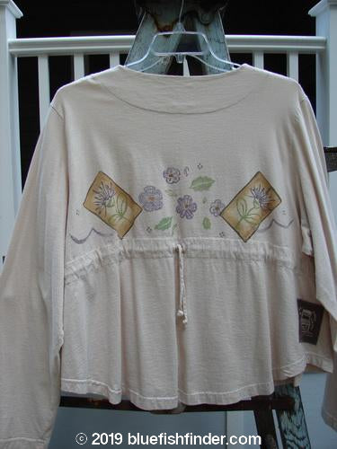 1999 Coffee Top Flowerpot Tea Dye Floral Size 2: A white shirt with a sweet floral design, perfect for spring.