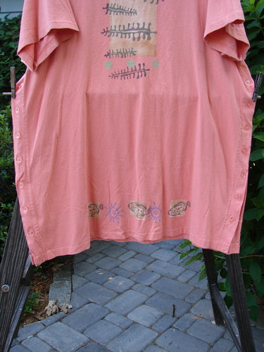 1997 Mauritius Top Fern Fish Tangerine OSFA: Pink shirt on a clothes rack with original floral buttons, tall sides vents, and a wider longer square cut.
